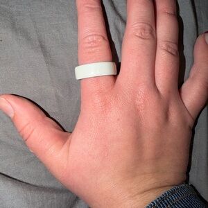 Oura ring 4 Size 10 Cloud